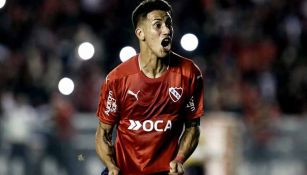 Maxi Meza celebrando un gol con Independiente 