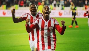 Robinho festeja un gol con el Sivasspor