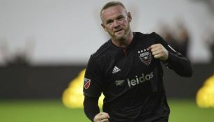 Wayne Rooney celebra en partido de la MLS