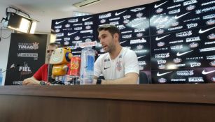 Mauro Boselli, en su primer conferencia de prensa con Corinthians 
