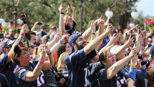 Fans de los Patriots en el desfile del Campeón