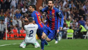 Messi celebra una anotación en el Bernabéu 