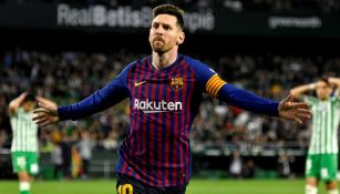 Lionel Messi festeja uno de sus goles frente al Betis