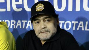 Maradona, en el banquillo de Dorados