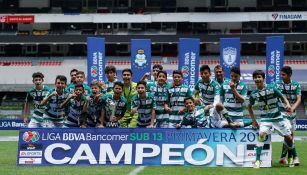 Santos Laguna festeja el título del torneo Sub 13