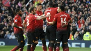 Manchester United celebra victoria en la Premier League 