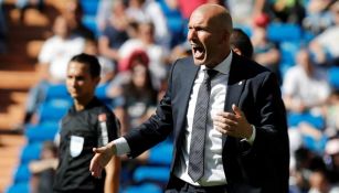 Zinedine Zidane lanza un grito en un juego del Real Madrid