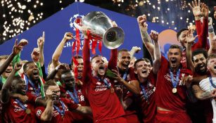 Liverpool celebra con el Título de Champions League