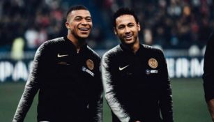Mbappé y Neymar sonríen previo a choque del PSG