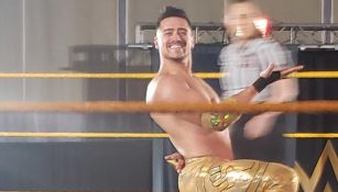 Ángel Garza en una función de NXT