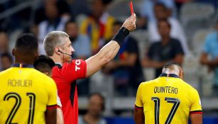 José Quintero, defensa de Ecuador, es expulsado en Copa América