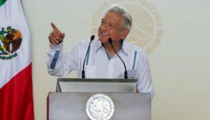 López Obrador sonríe durante un evento en Mérida, Yucatán