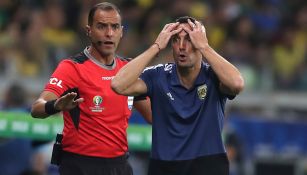 Lionel Scaloni se lamenta en juego contra Brasil 