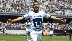 Juan Pablo Vigón festeja su gol ante Necaxa
