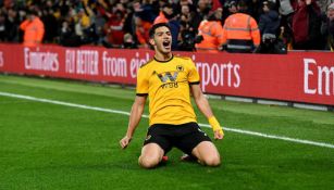 Jiménez festeja un gol con el Wolverhampton