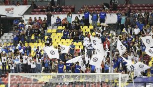 Afición de Cruz Azul anima a su equipo en el Apertura 2019