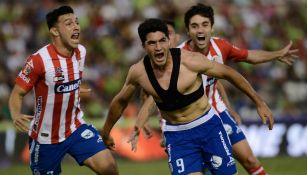 Nicolás Ibáñez festeja el gol del triunfo sobre Juárez