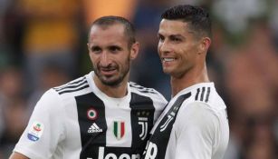 Cristiano Ronaldo y Giorgio Chiellini, jugadores de la Juventus