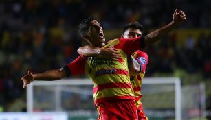 Cándido Ramírez festeja su gol de Morelia contra Juárez