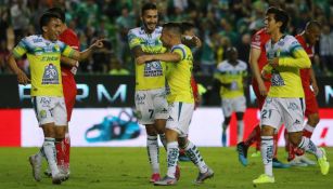 León festejando gol contra Toluca