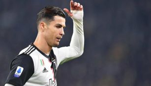 Ronaldo saliendo de cambió en el juego ante Milán 