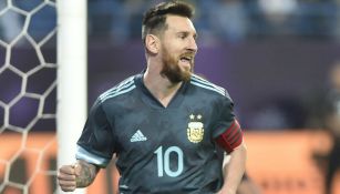 Messi festeja anotación con Argentina 