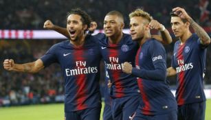 Marquinhos, Mbappé, Neymar y Di María celebran un gol 