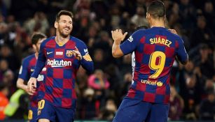 Messi festeja con Luis Suárez uno de sus goles contra Mallorca 