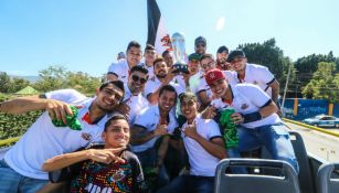 Alebrijes de Oaxaca en festejo con su afición