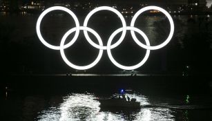 Aros olímpicos iluminados a seis meses de Tokio 2020