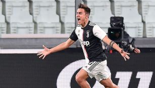 Dybala festeja un gol con la Juventus