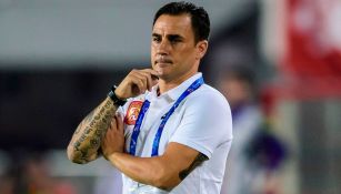 Fabio Cannavaro observa un duelo del Guangzhou 