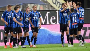 Jugadores del Atalanta celebrando un gol ante Napoli