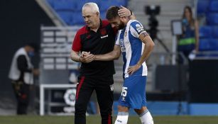Aguirre saluda David López, capitán del Espanyol