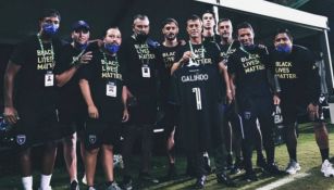 VIDEO: Matías Almeyda y jugadores del SJ Earthquakes saludaron a Benjamín Galindo
