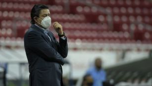 Chivas: Tena, preocupado por nula generación de oportunidades de gol