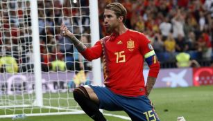 Sergio Ramos celebrando un gol con España