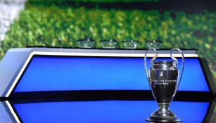 Trofeo de la UEFA Champions League en sorteo
