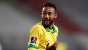 Neymar en partido con Brasil 