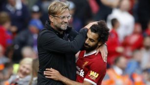 Klopp y Salah durante un partido de Liverpool