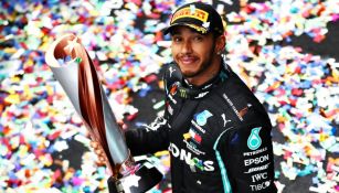 Video: Lewis Hamilton sufrió una 'dejada' de fantasía de su papá jugando tenis 