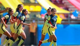 Cassandra Cuevas celebrando gol ante Chivas