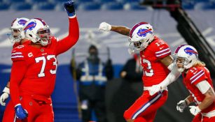 Jugadores de los Bills celebran un touchdown