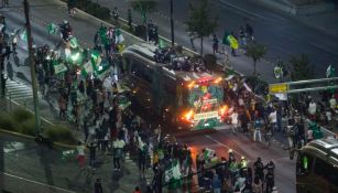 León: Afición ignoró 'Sana Distancia' en festejo del título