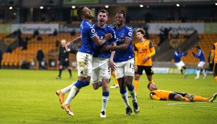 Raúl Jiménez: Wolverhampton hiló cinco juegos sin victoria al caer ante el Everton