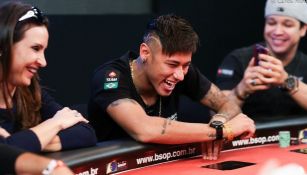 Neymar en un torneo de póker