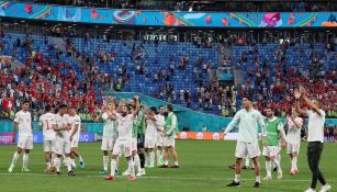España celebra con su afición en San Petersburgo