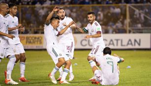 México en festejo del gol de Raúl