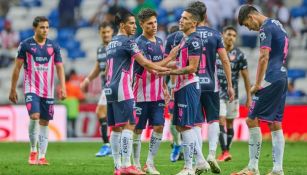 Jugadores de Monterrey tras la caída ante Necaxa