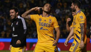 Tigres: Carlos Salcedo estrenó canción 'Hoy se va'